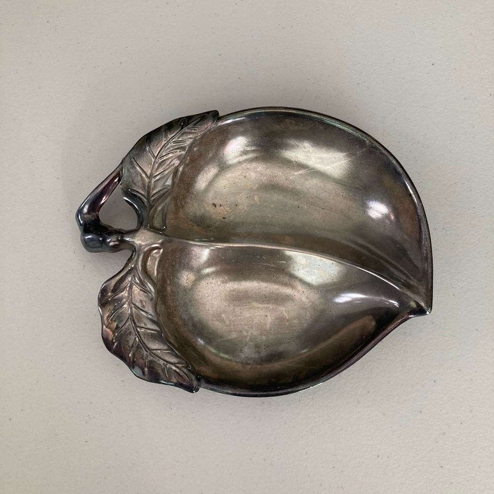 Fall Decor Apple Metal plate tray w.leaves details